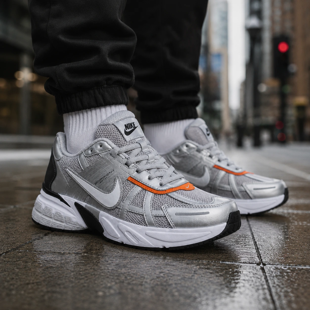 کفش ورزشی نایک وی تو کی ران NIKE V2K RUN-طوسی