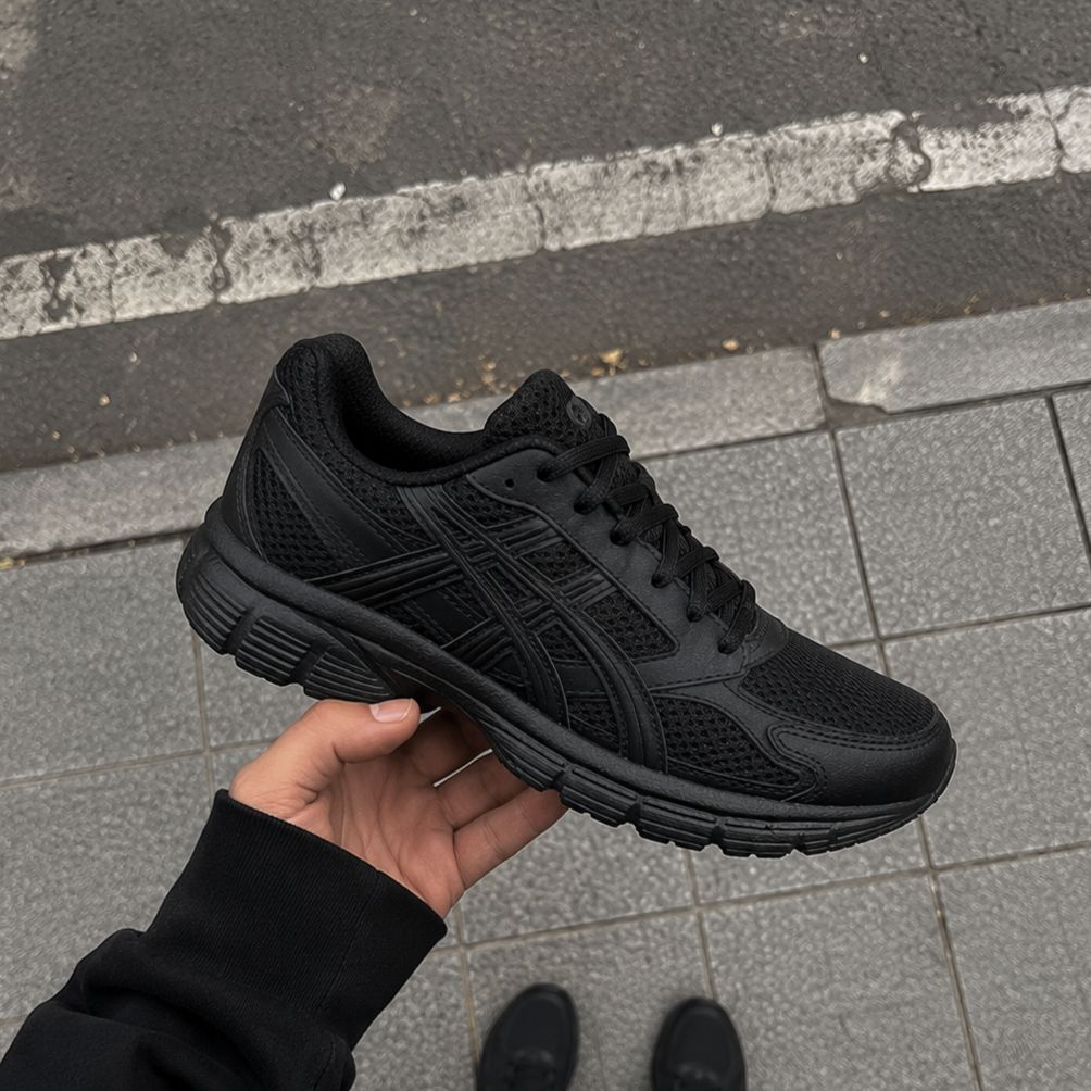 کفش ورزشی Asics مردانه مدل Arian-مشکی